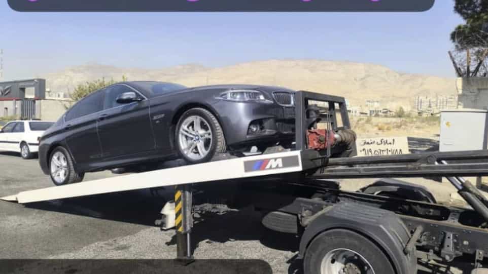 سائق شاحنة كافي صدر وشاحنة سحب سيارات على مدار الساعة